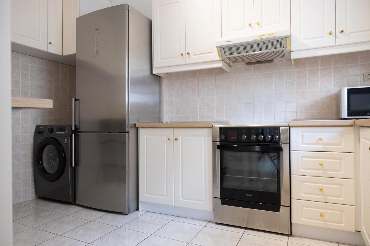 Spacious Apartment Close To The Sea And The City Center 雅典 外观 照片