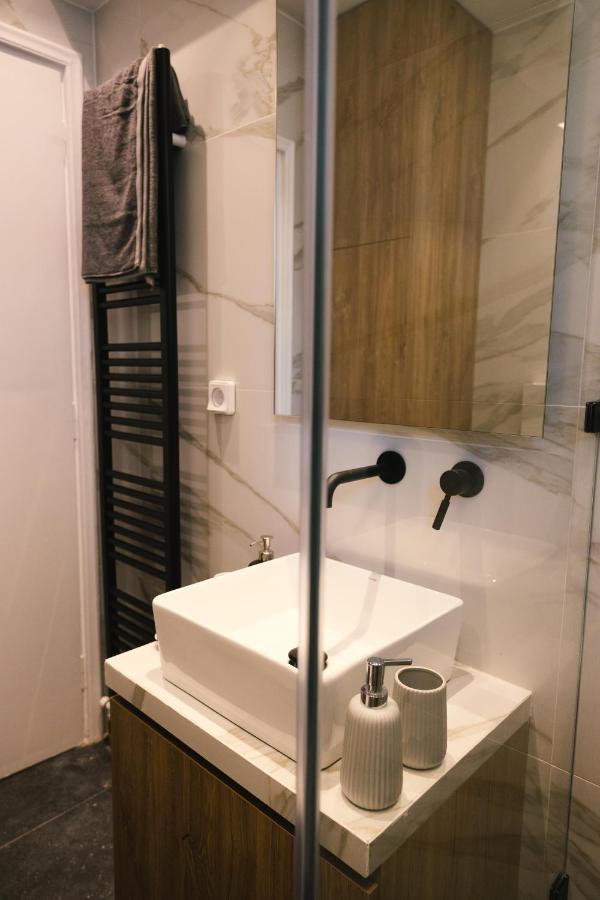 Spacious Apartment Close To The Sea And The City Center 雅典 外观 照片