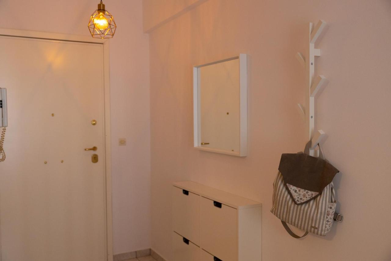 Spacious Apartment Close To The Sea And The City Center 雅典 外观 照片